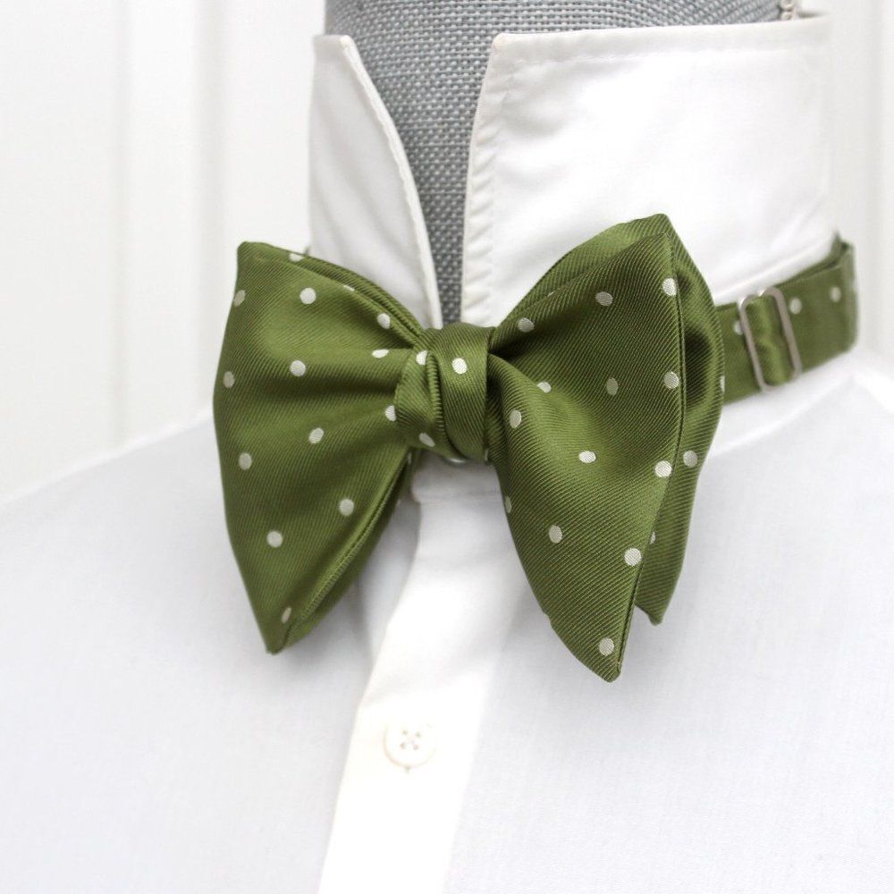 Men's Self tied Big Butterfly Bow‎ Tie Green Polka Dot Silk S544